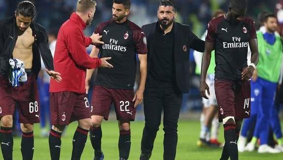 基本防守千瘡百孔 湖人已是病入膏肓