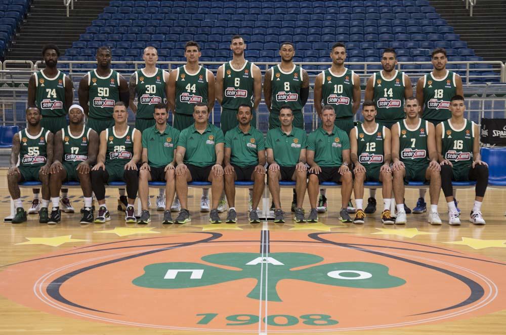 萨姆·索萨与马奎尔的全垒打球被送入名人堂展览，象征那个时代的巅峰