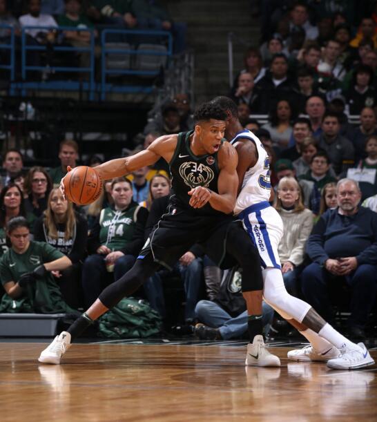 2025 赛季回顾：保罗·斯肯斯以 1.98 的超低防御率结束赛季，震惊全美