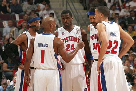 解析德州游骑兵队的先发投手群管理如何平衡健康与投球局数博弈