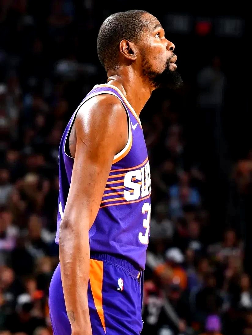 博主：广岛三箭主帅斯基伯目前并不存在去山东泰山的可能性