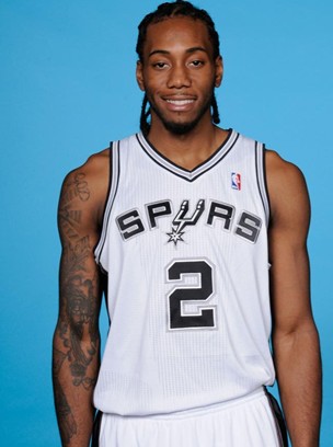 欧冠今夜观赛指南：枪手迎战强敌拜仁，皇马客场出征盼洗颓