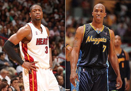 多角度还原哈登劈扣：重现经典流鼻血庆祝动作 快船老板激情握拳