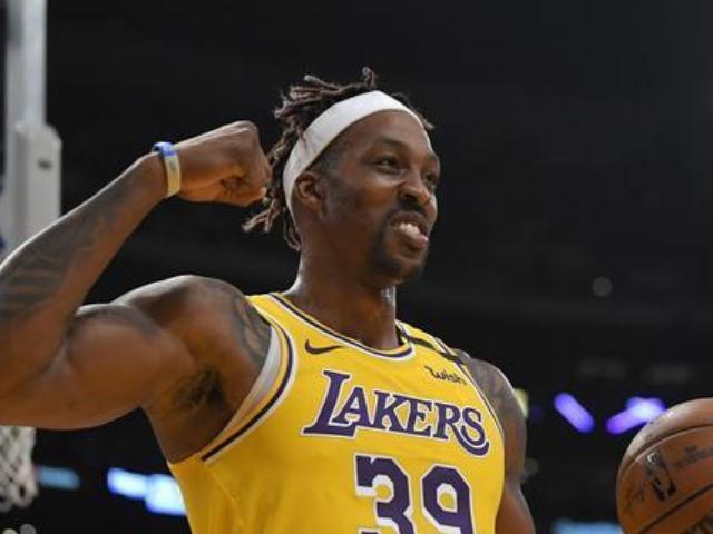 皇马双星闪耀圣马梅斯！库尔图瓦姆巴佩演绎不可阻挡与不可动摇