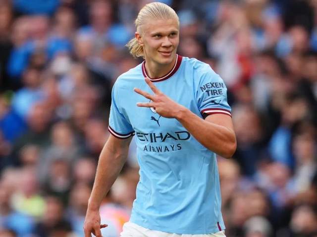 轻伤不下火线！记者：姆巴佩左手无名指骨折，但仍将出战曼城