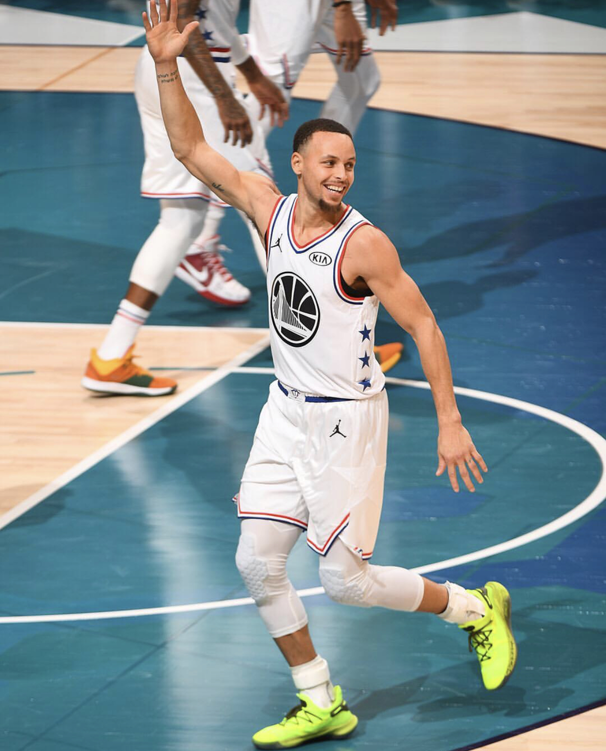 记者：库巴西在周中欧国联受伤，不会出战对阵奥萨苏纳的补赛