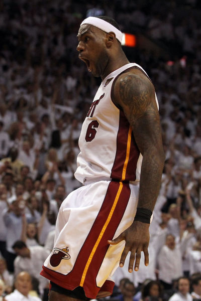 足球队员饮食与恢复计划